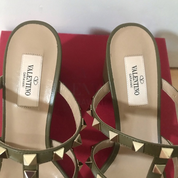 Valentino Garavani Rockstud Caged Slide Sandals - Picture 4 of 10